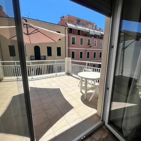 Casa Vacanza! A 50m Dal Mare! * 보르디게라