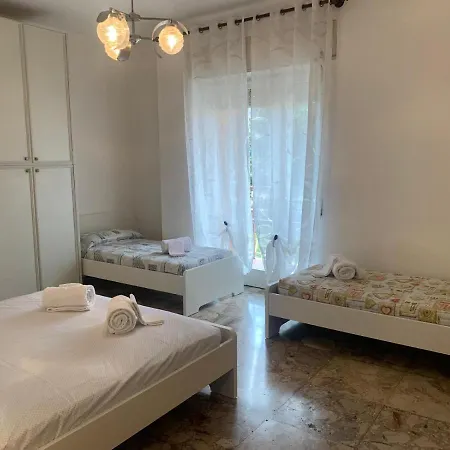 Casa Vacanza! A 50m Dal Mare! *