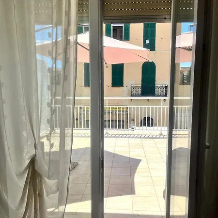 Casa Vacanza! A 50m Dal Mare! 度假居 博尔迪盖拉