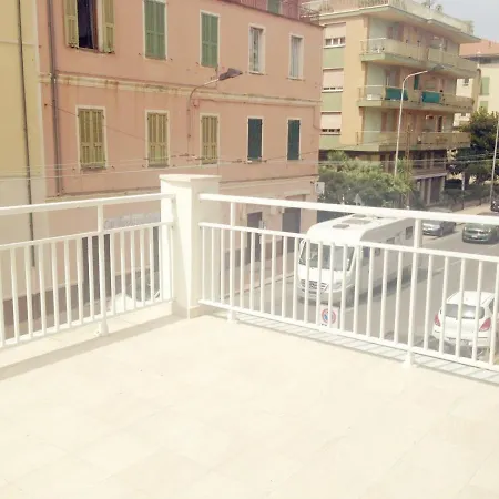 Casa Vacanza! A 50m Dal Mare! * Bordighera
