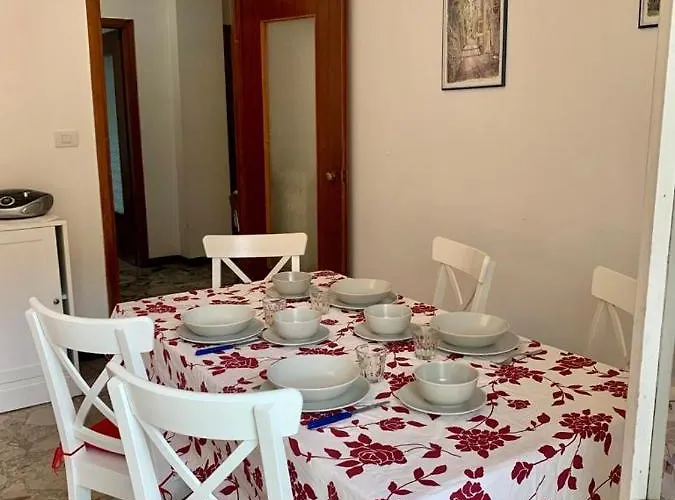 Casa Vacanza! A 50m Dal Mare! Vakantiehuis Bordighera