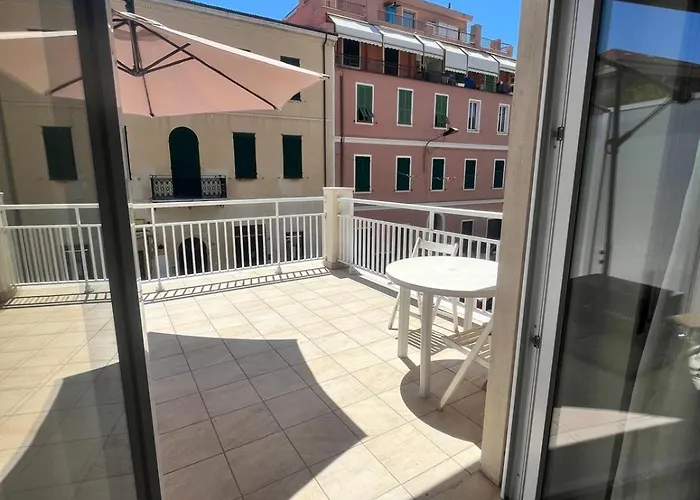 Casa Vacanza! A 50m Dal Mare! * Bordighera